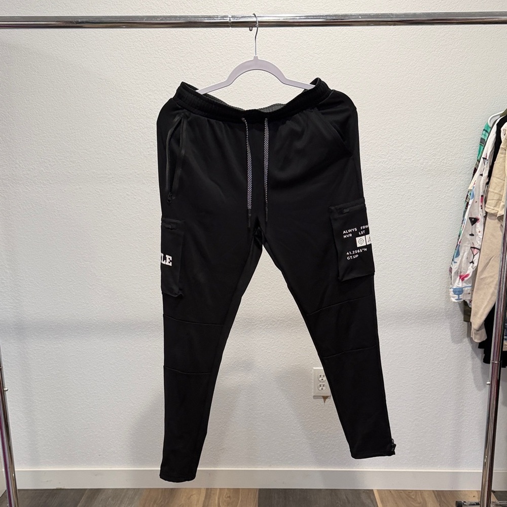 Men's Battle Black Cargo Pants with Pockets